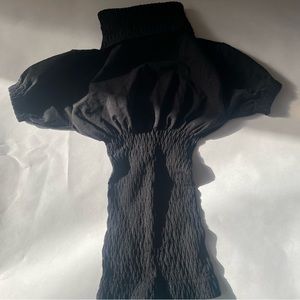 Scrunchy stretchy black turtleneck shirt